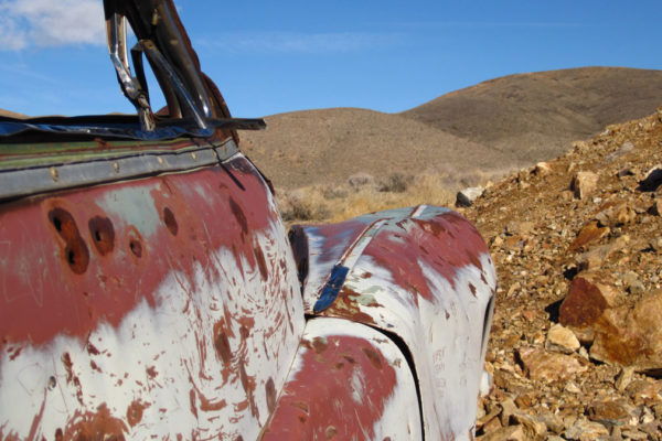 Rusty desert car